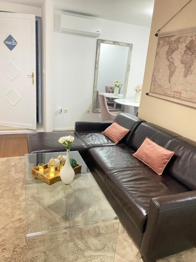 Sweet Flat With 2 Bedrooms Split Croatia Exterior photo